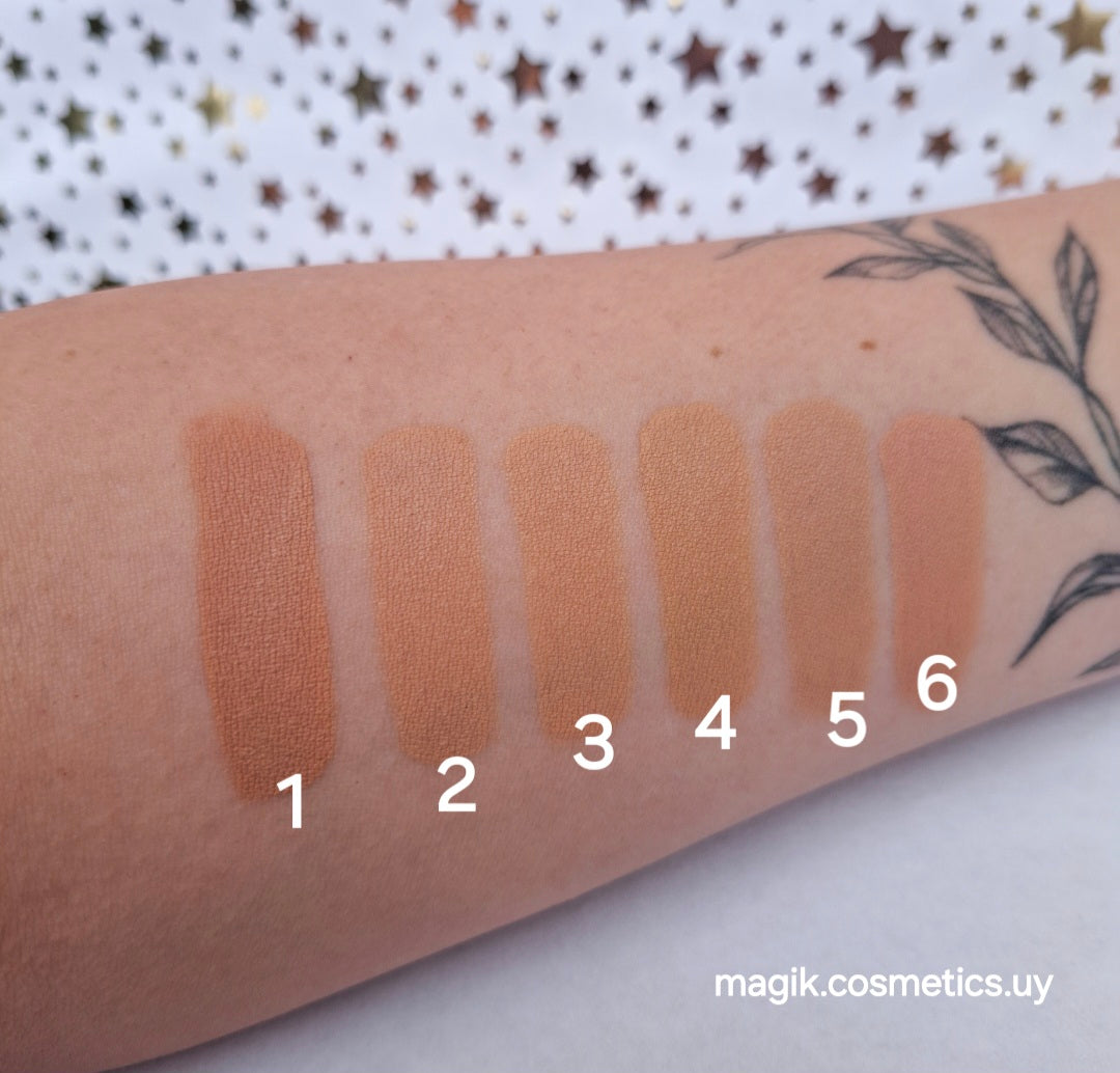 Base liquida matte Color Me #321