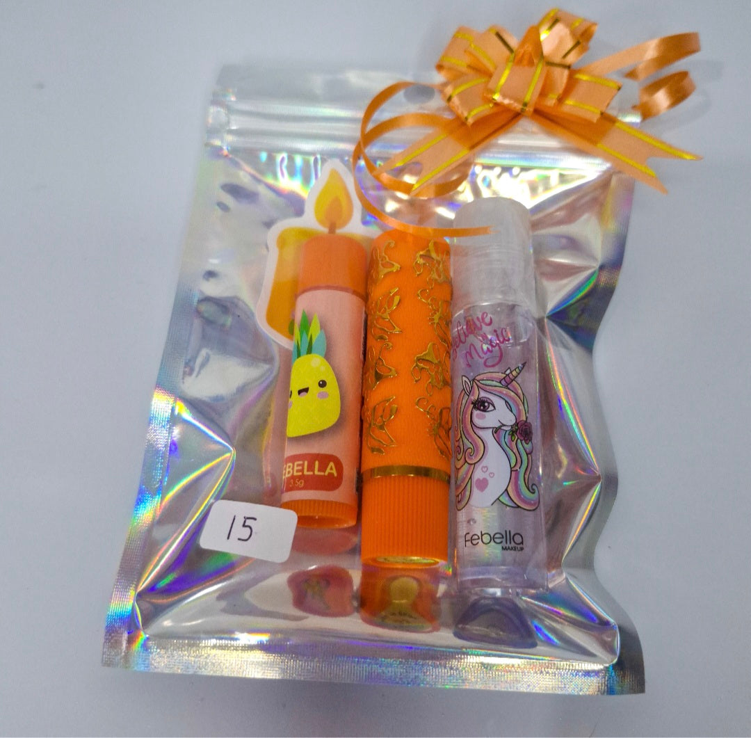 Combo día del niño (bálsamos y brillos labiales