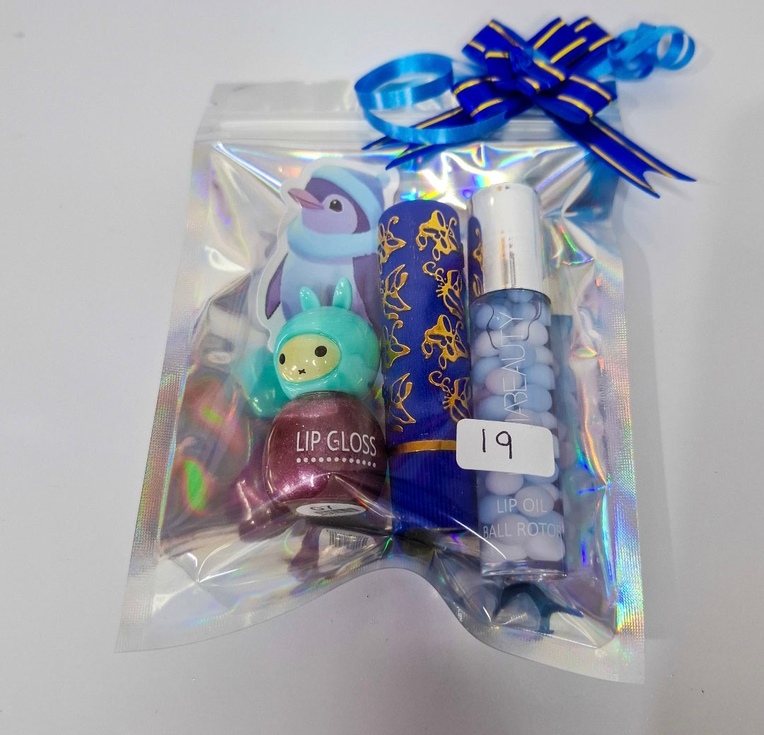Combo día del niño (bálsamos y brillos labiales