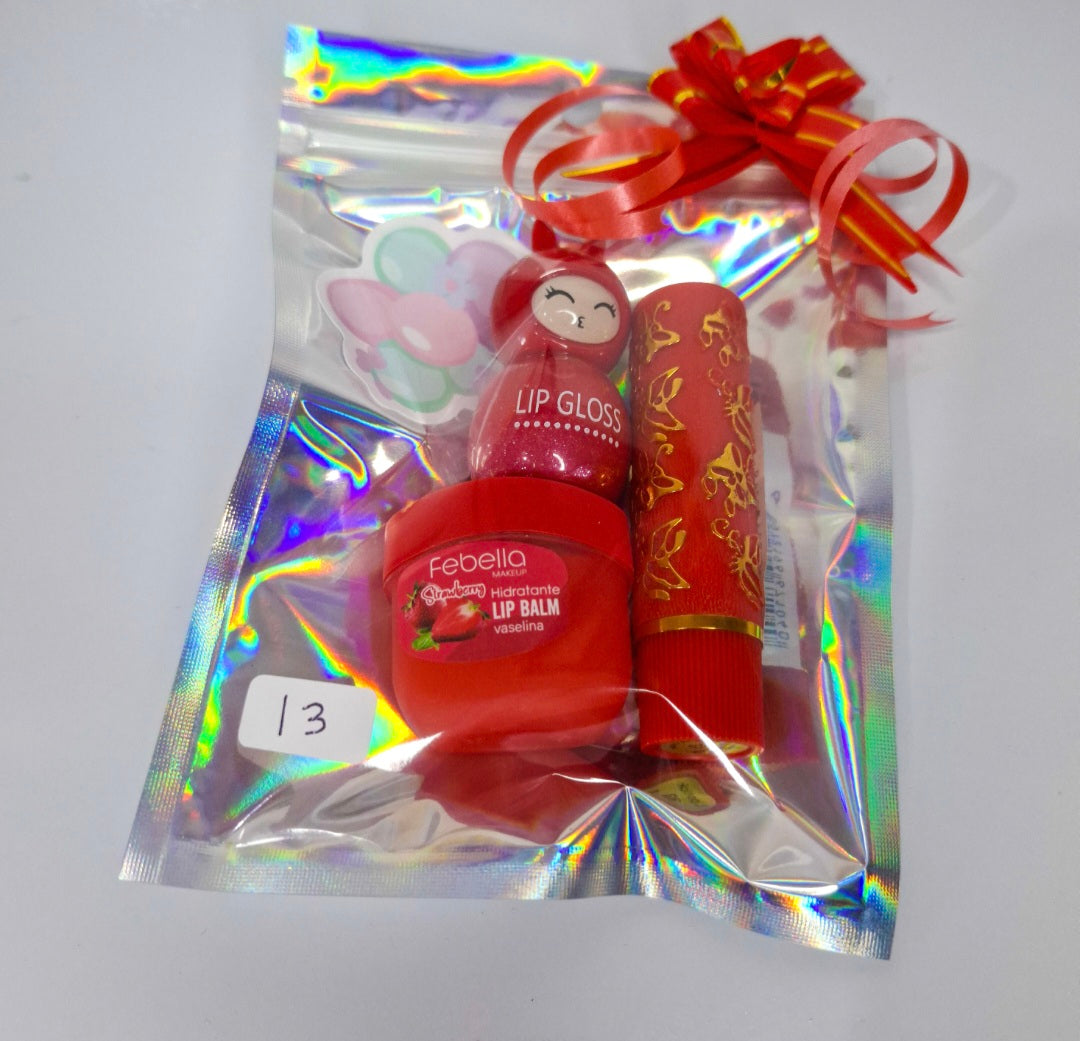 Combo día del niño (bálsamos y brillos labiales